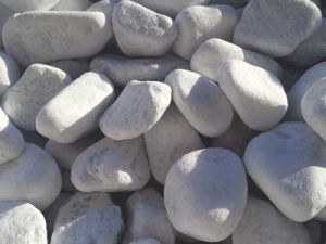 galets blancs roulés carrara